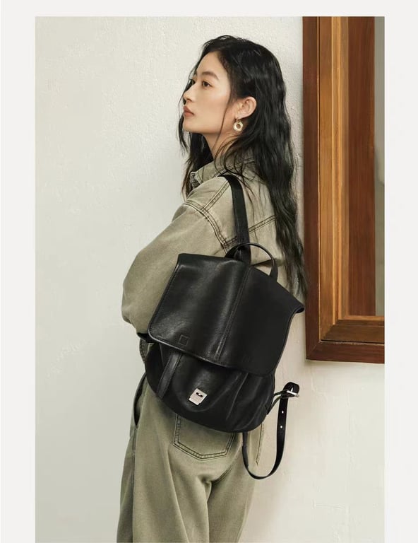 Vegetable-Tanned Leather Messenger Backpack | Convertible Design thumbnail 10