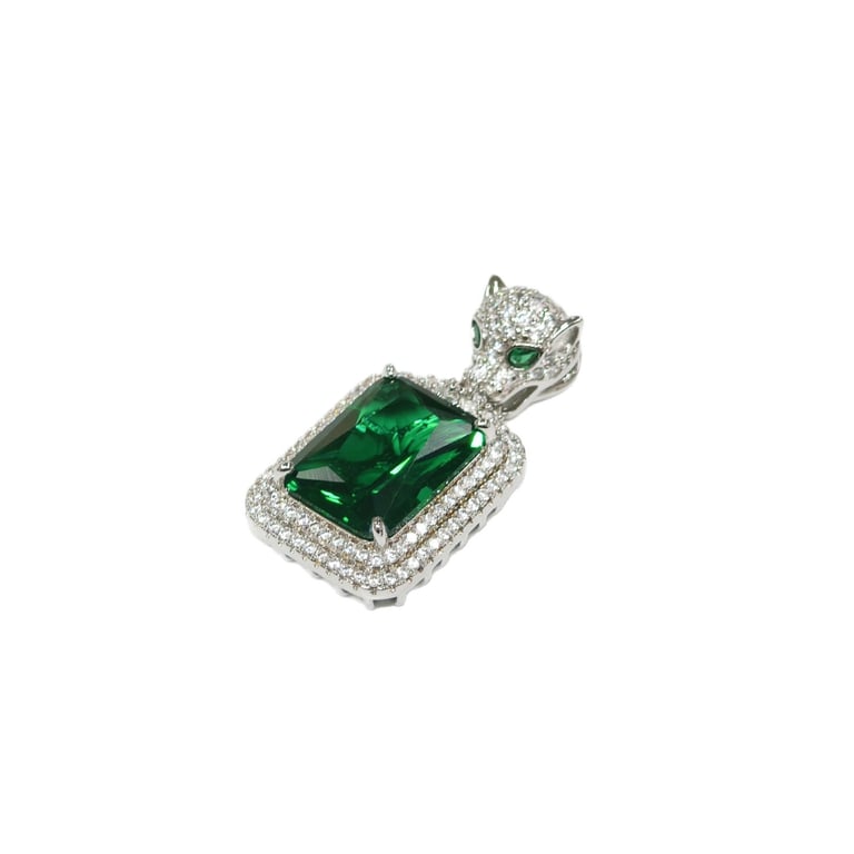 Leopard Head Emerald Pendant | European Fashion Luxury Jewelry