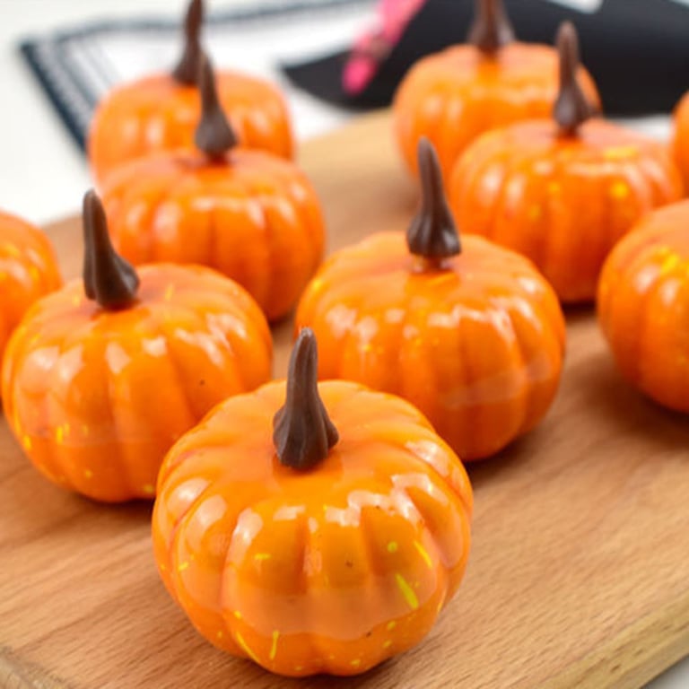 12Pcs Artificial Pumpkins Small Simulation Vegetable Decorating Thanksgiving Day Wreath Decorative Accessories 5.2cm H 4.2cm Dia thumbnail 3