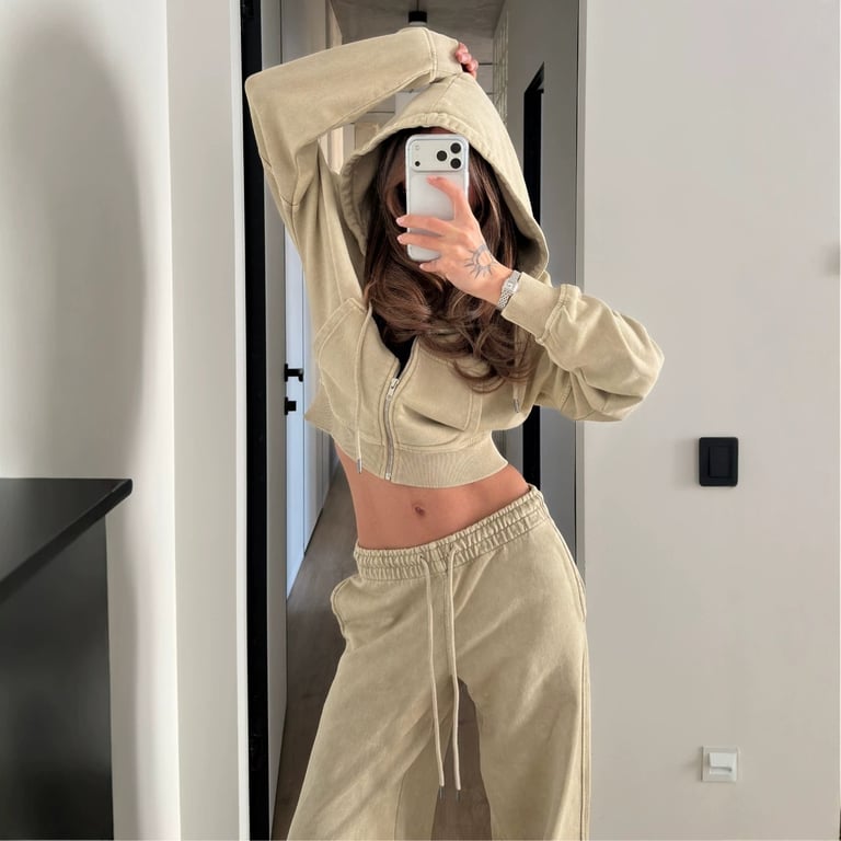 Women's Washed Hoodie Two-Piece Set | Cropped Hoodie & Wide-Leg Pants thumbnail 3