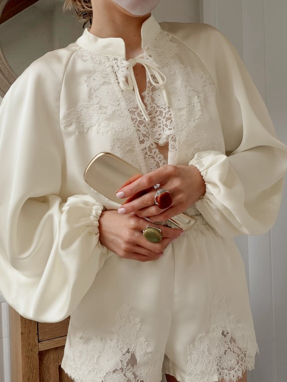 Off-White Ice-Silk Satin Lace-Trimmed Tie-Front Womens Pajama Set thumbnail 9