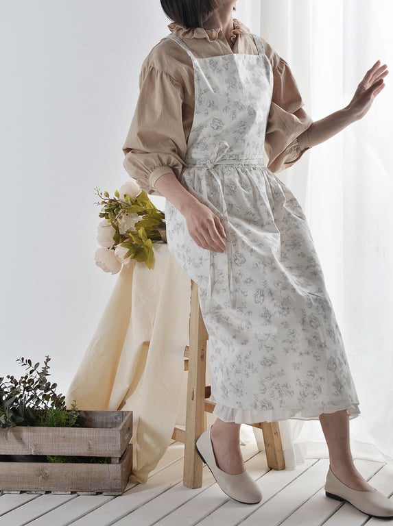Artistic Floral Cross-Back Bib Apron | Kitchen Work Uniform Canada thumbnail 10