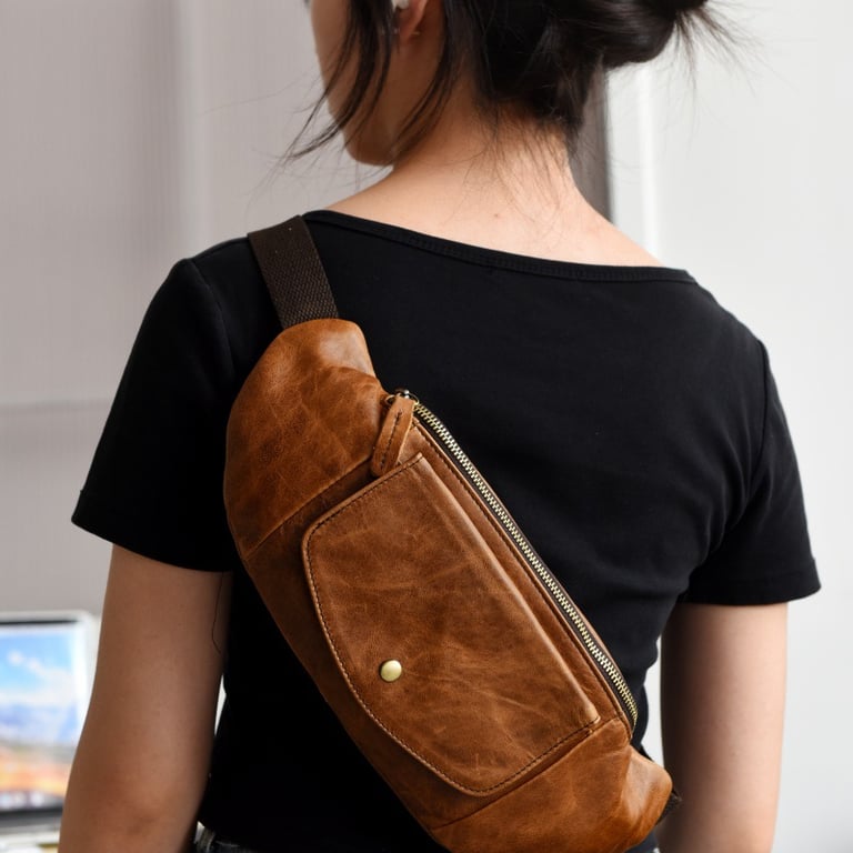 Retro Casual Vegetable Tanned Full-grain Leather Cowhide Chest Bag | Home & Kitchen thumbnail 4